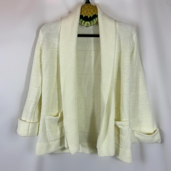 FASHION IMPORT WHITE CARDIGAN - Picture 1 of 2